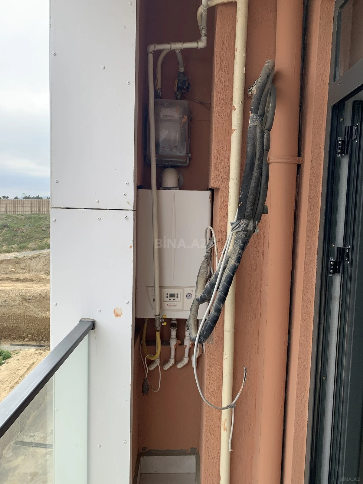 Satılır 2 otaqlı mənzil 63 m²