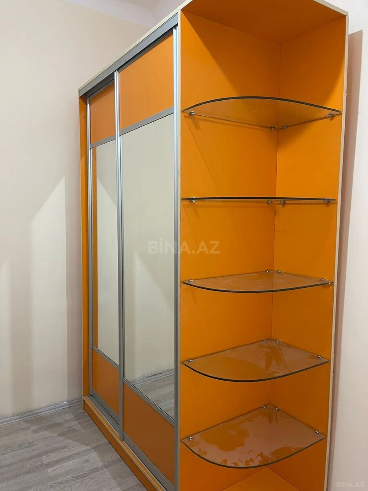Kirayə verilir 3 otaqlı mənzil 100 m²