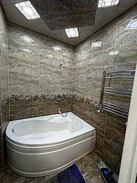 Kirayə verilir 2 otaqlı mənzil 80 m²