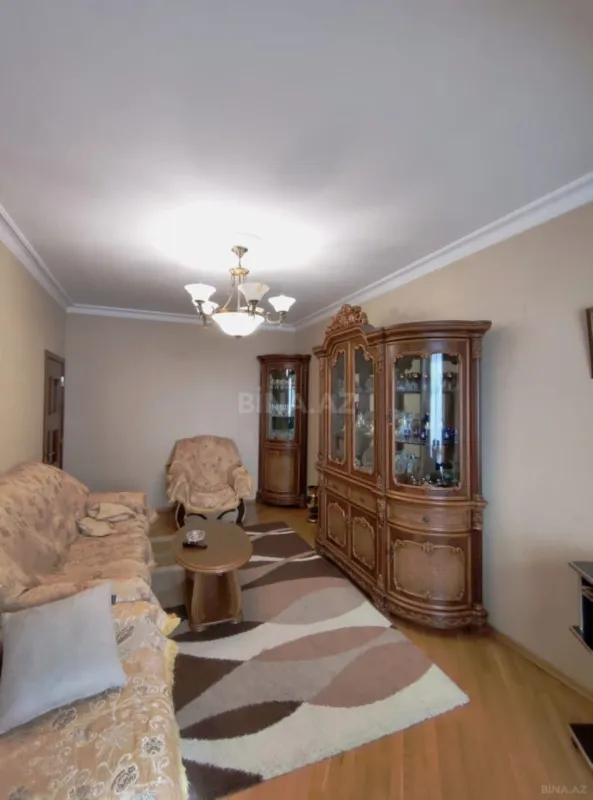 Satılır 4 otaqlı mənzil 85 m²