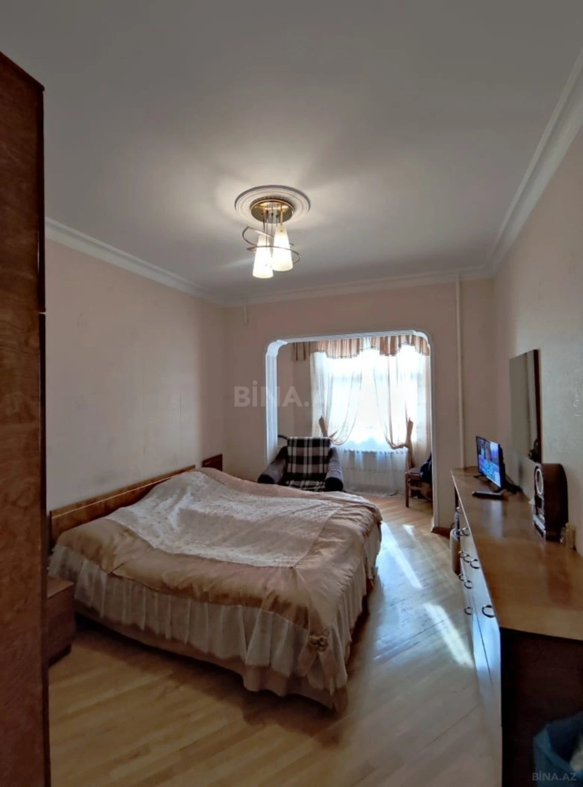 Satılır 4 otaqlı mənzil 85 m²