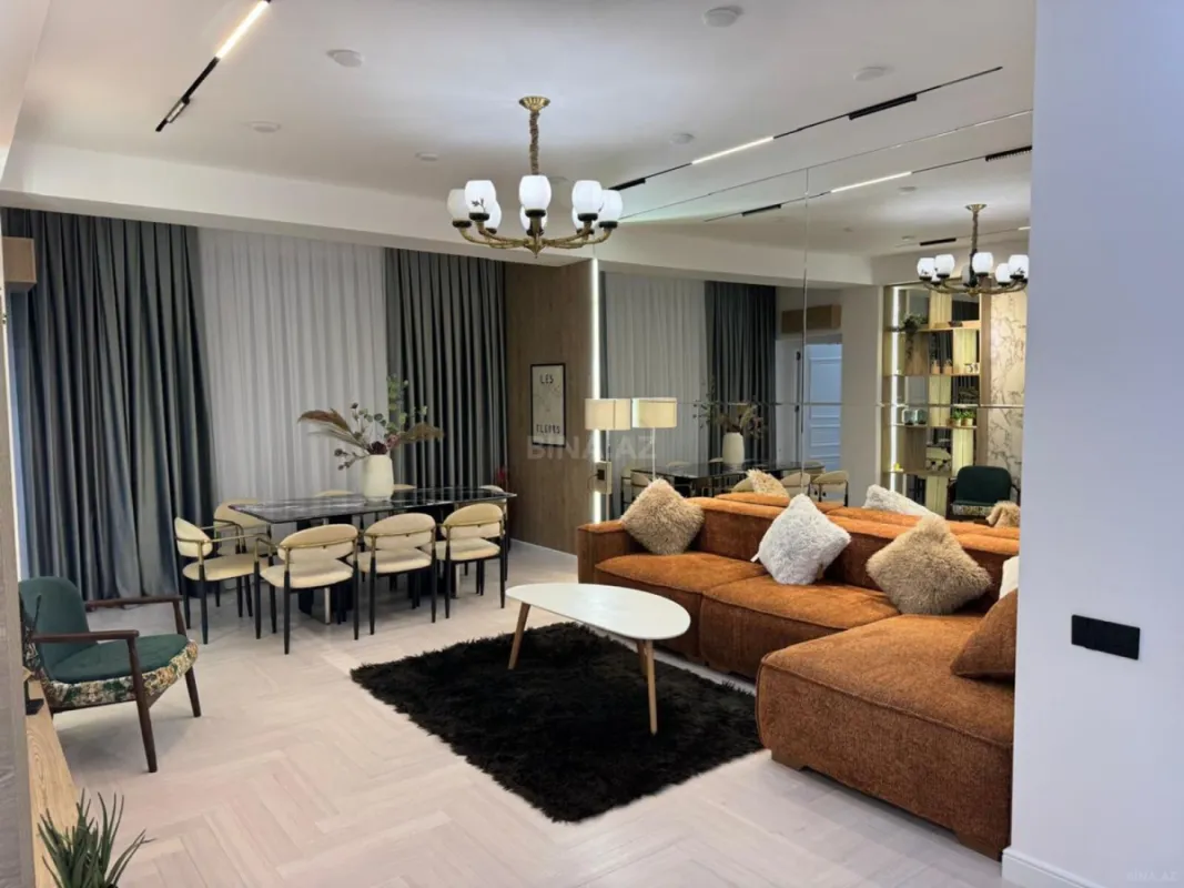 Satılır 3 otaqlı mənzil 118 m²