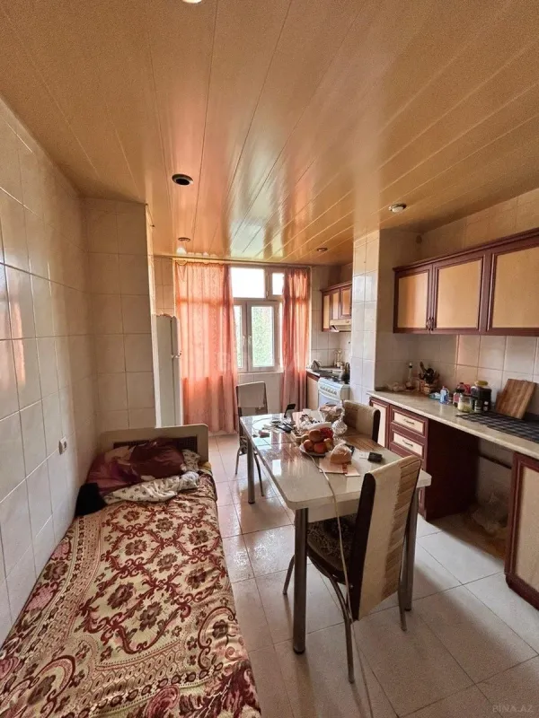 Satılır 2 otaqlı mənzil 70 m²