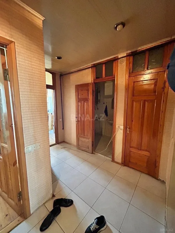 Satılır 2 otaqlı mənzil 70 m²