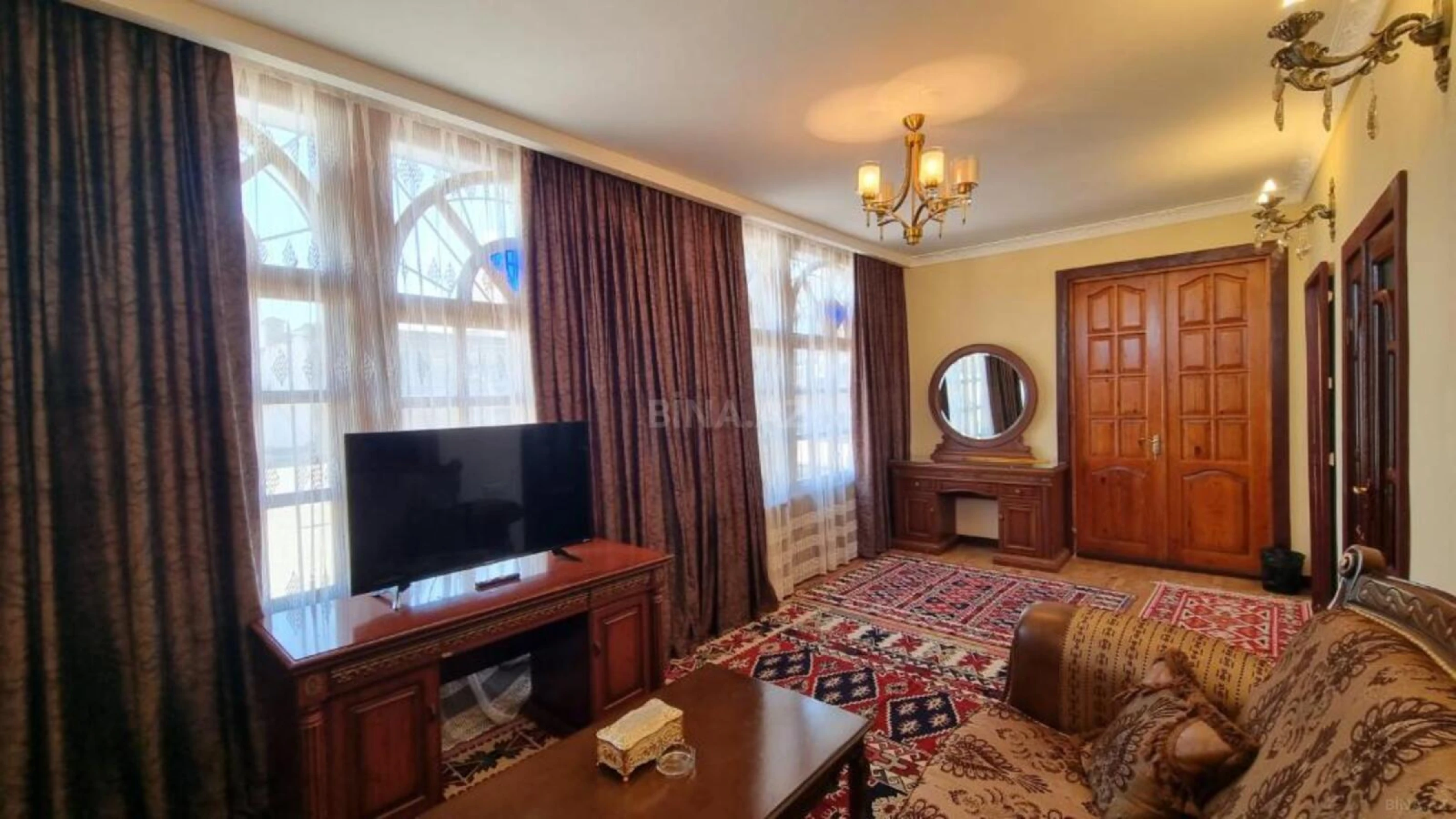 Kirayə verilir obyekt 330 m²