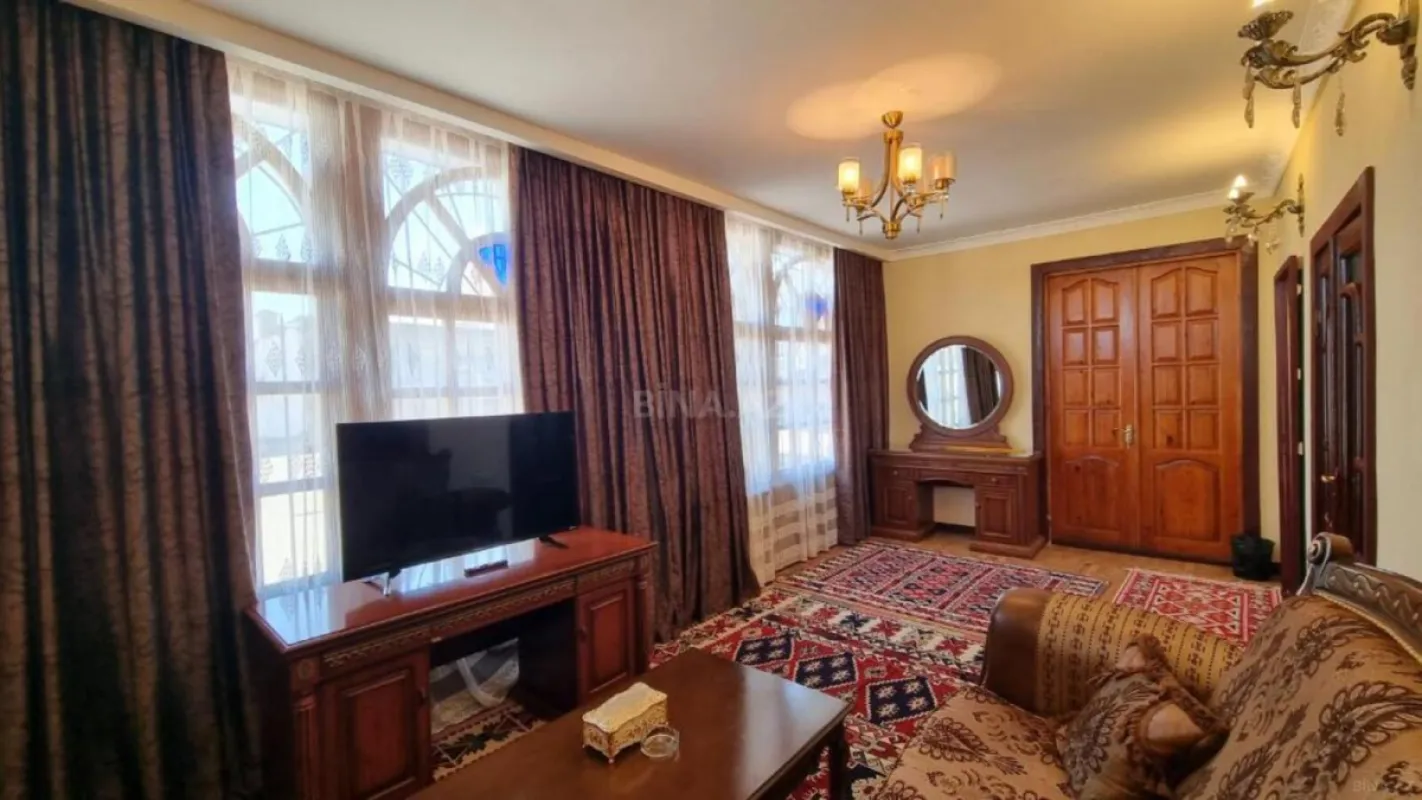 Kirayə verilir obyekt 330 m²