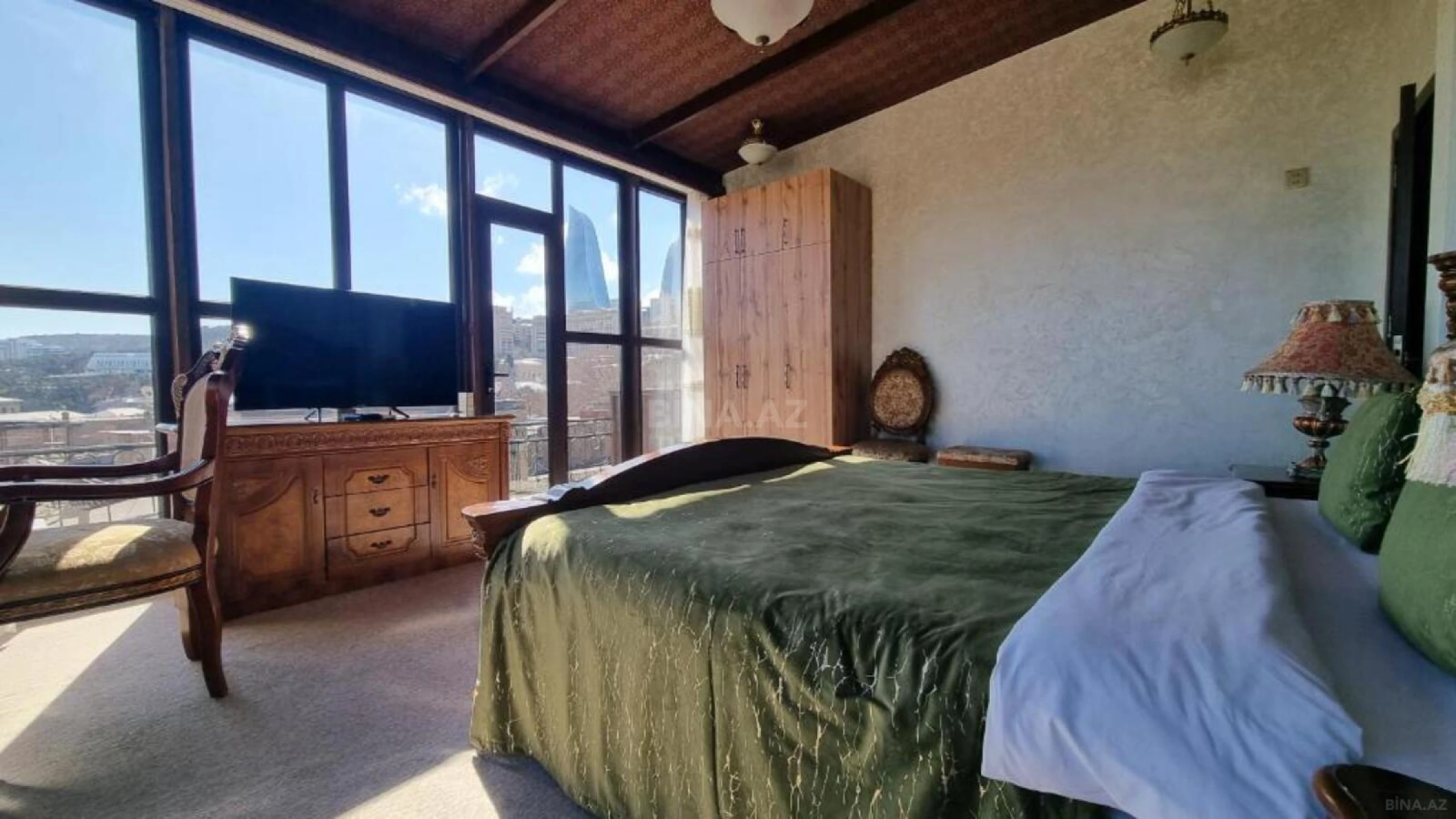 Kirayə verilir obyekt 330 m²