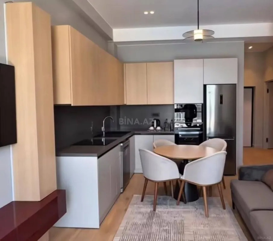 Kirayə verilir 2 otaqlı mənzil 65 m²