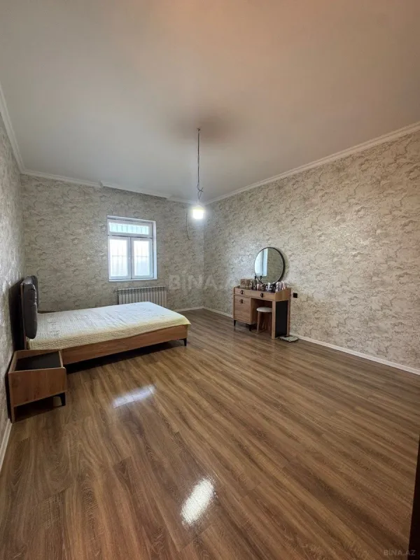 Satılır 4 otaqlı həyət evi 185 m²