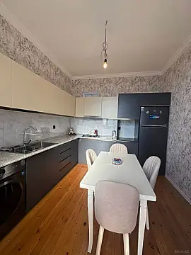 Satılır 4 otaqlı həyət evi 185 m²