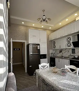 Satılır 3 otaqlı mənzil 90 m²