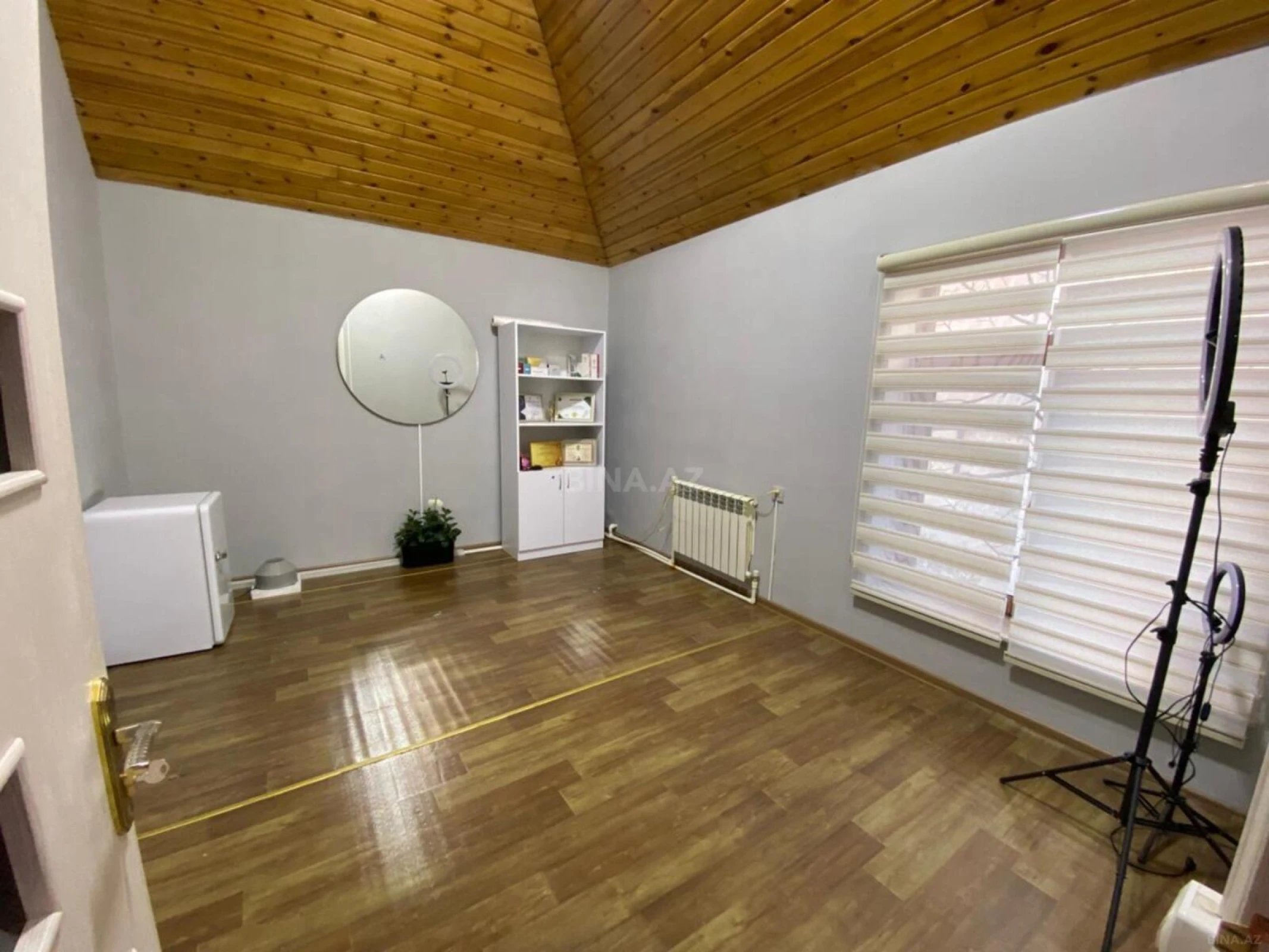 Kirayə verilir obyekt 200 m²