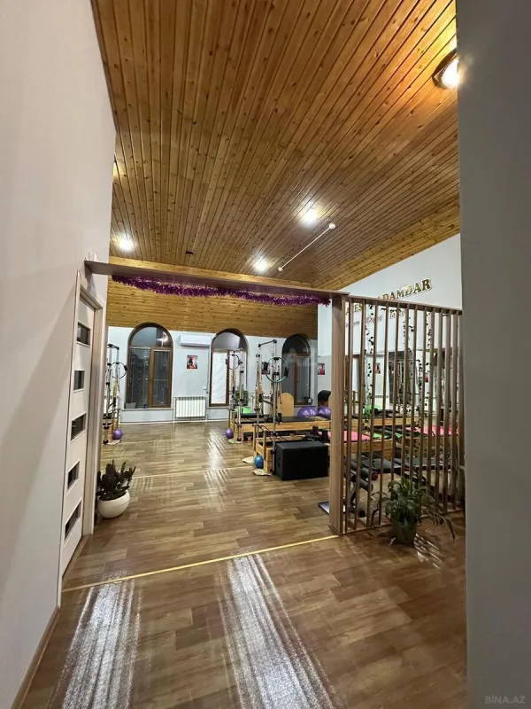 Kirayə verilir obyekt 200 m²