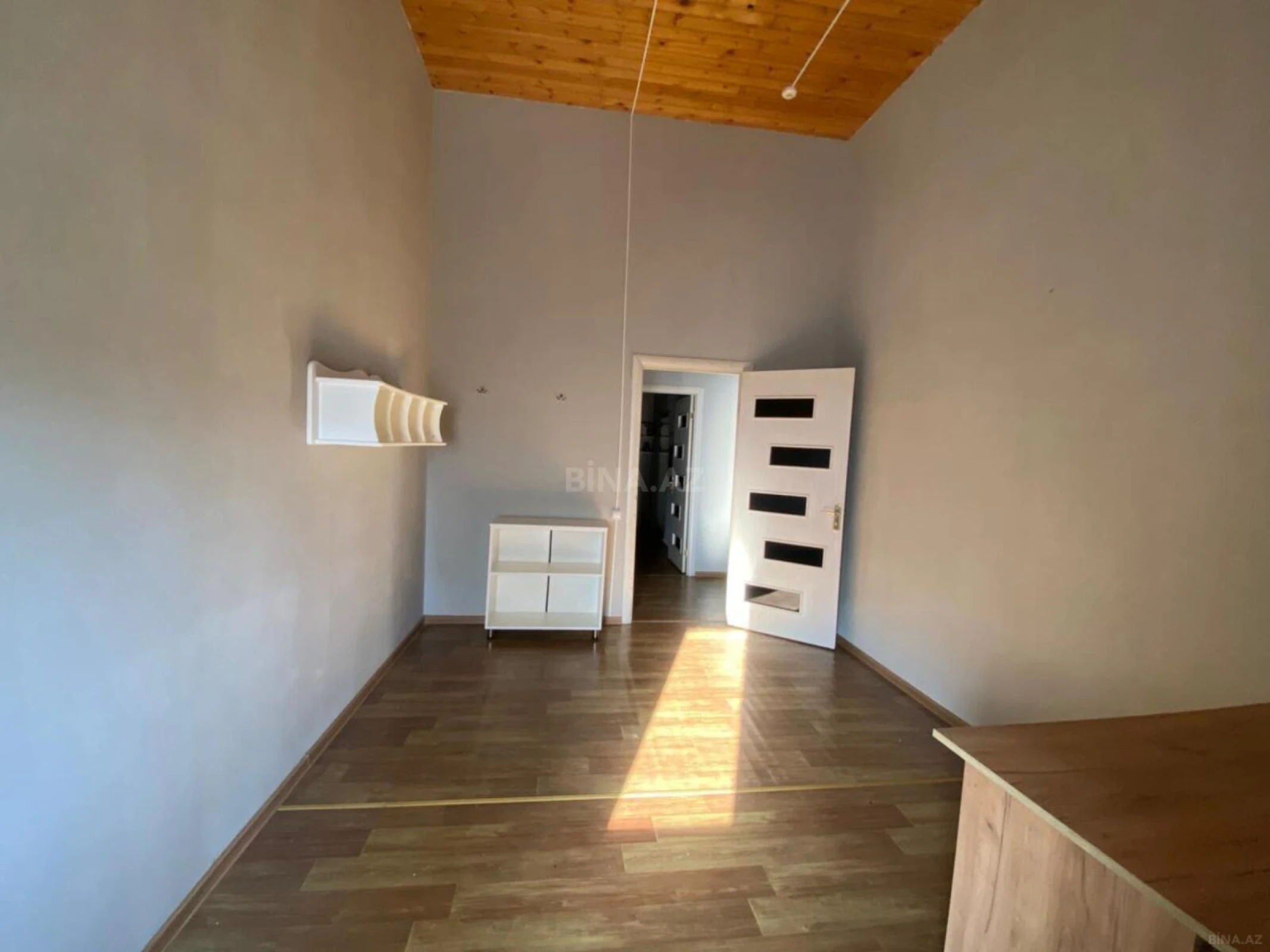 Kirayə verilir obyekt 200 m²