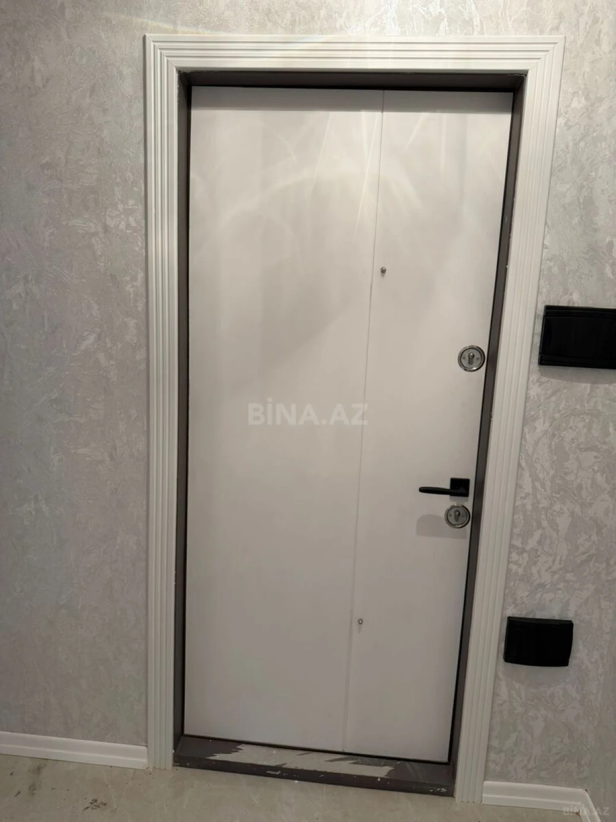 Satılır 3 otaqlı mənzil 84 m²