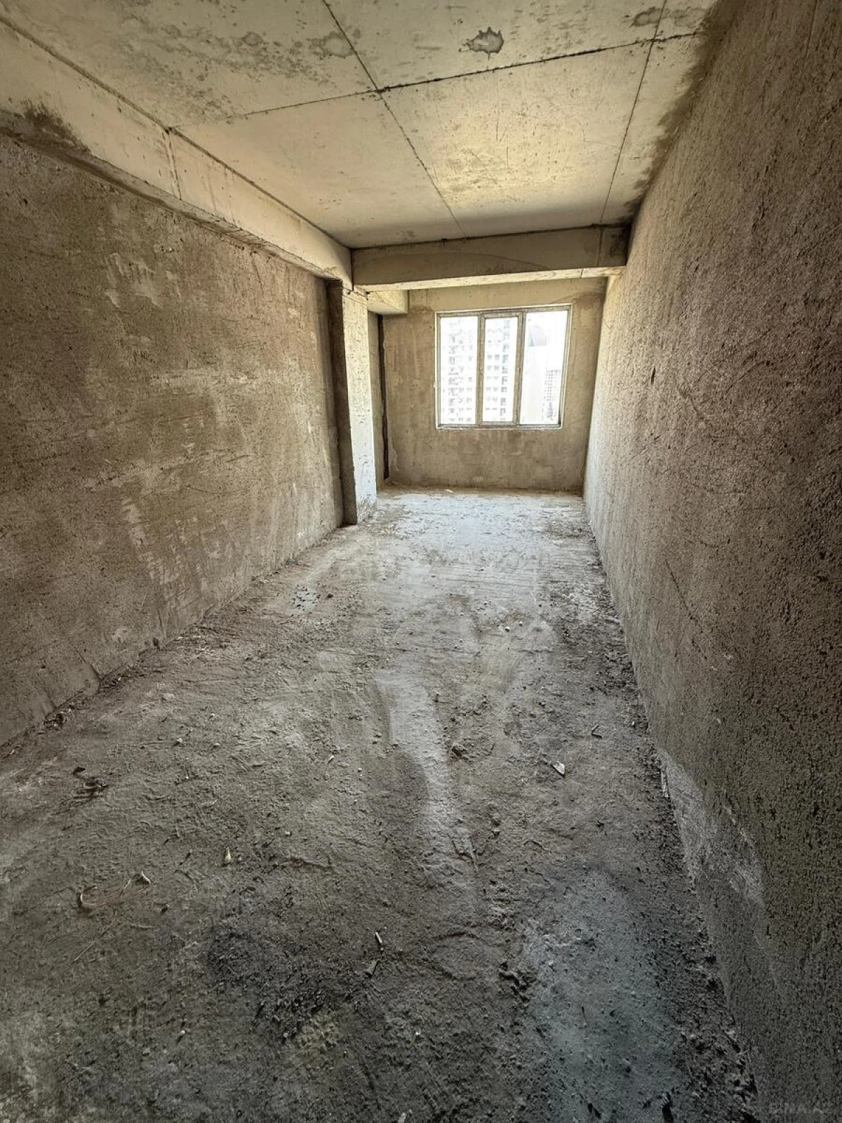 Satılır 1 otaqlı mənzil 50 m²