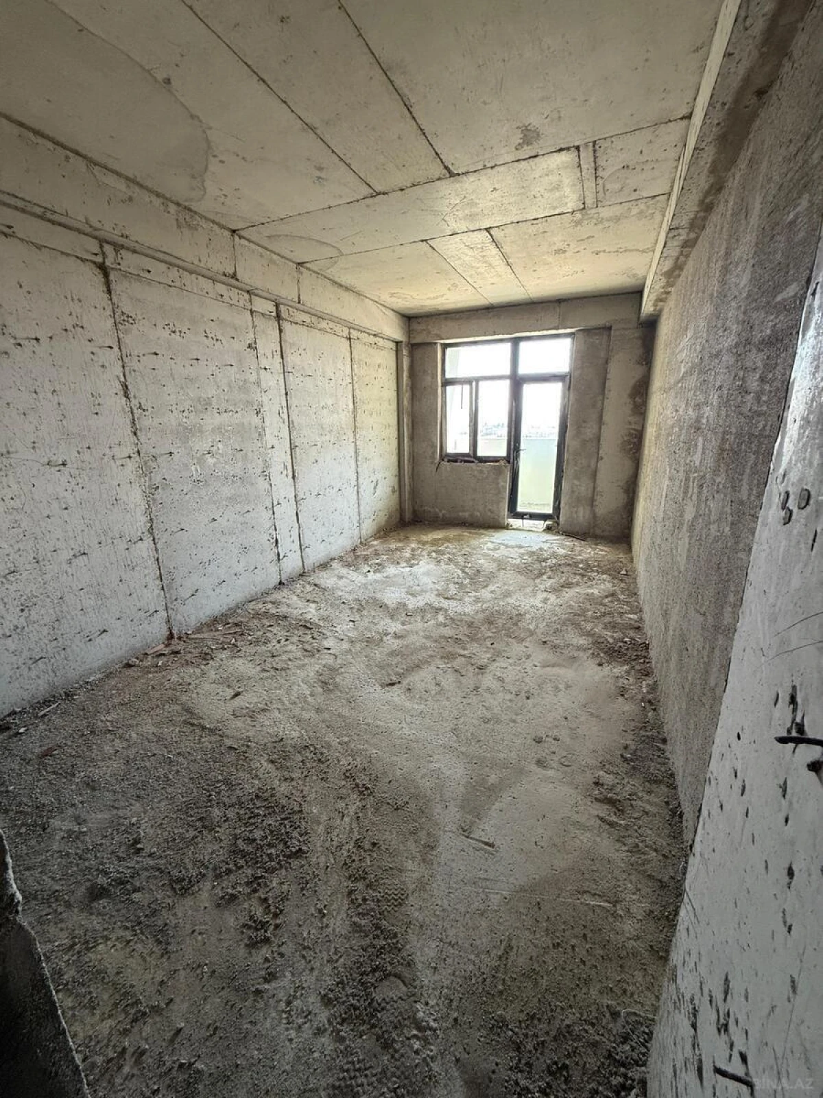 Satılır 1 otaqlı mənzil 50 m²