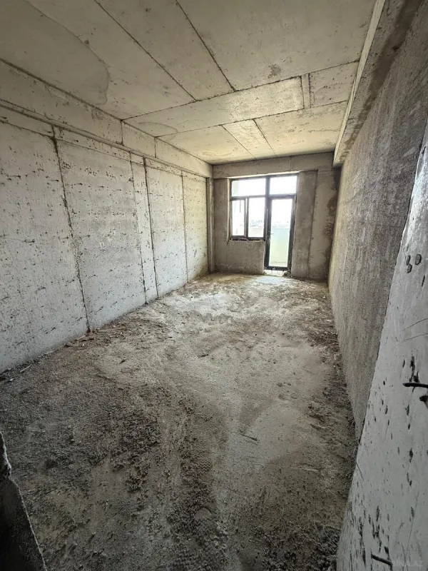 Satılır 1 otaqlı mənzil 50 m²