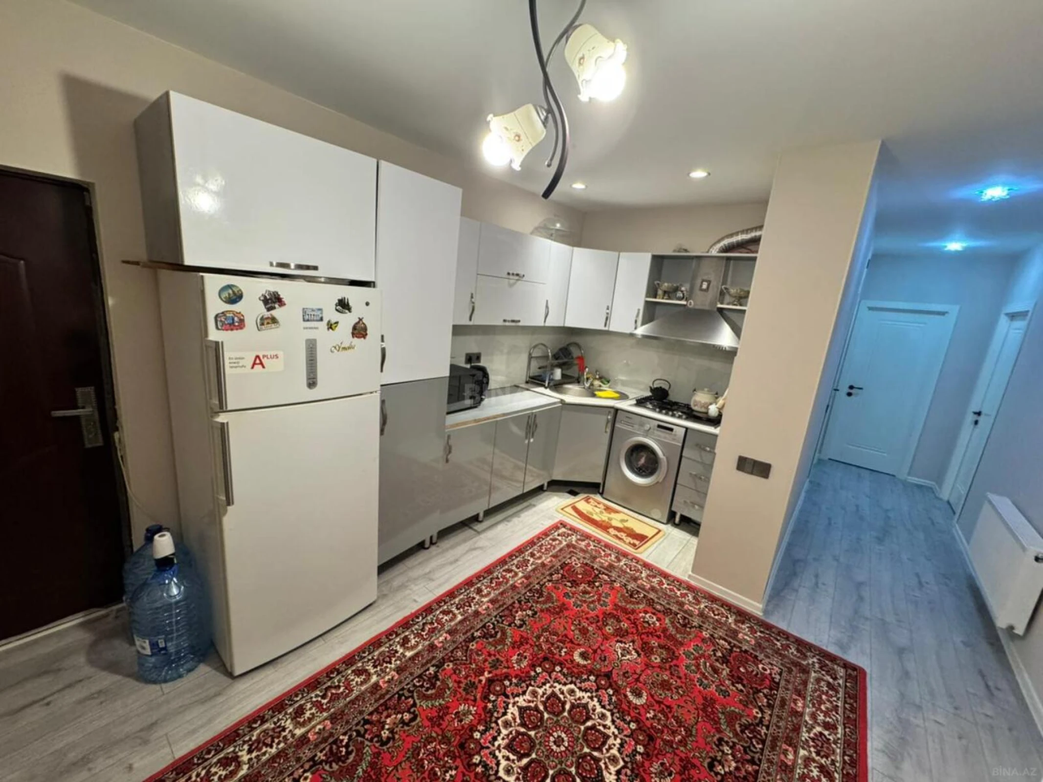 Satılır 3 otaqlı mənzil 93 m²