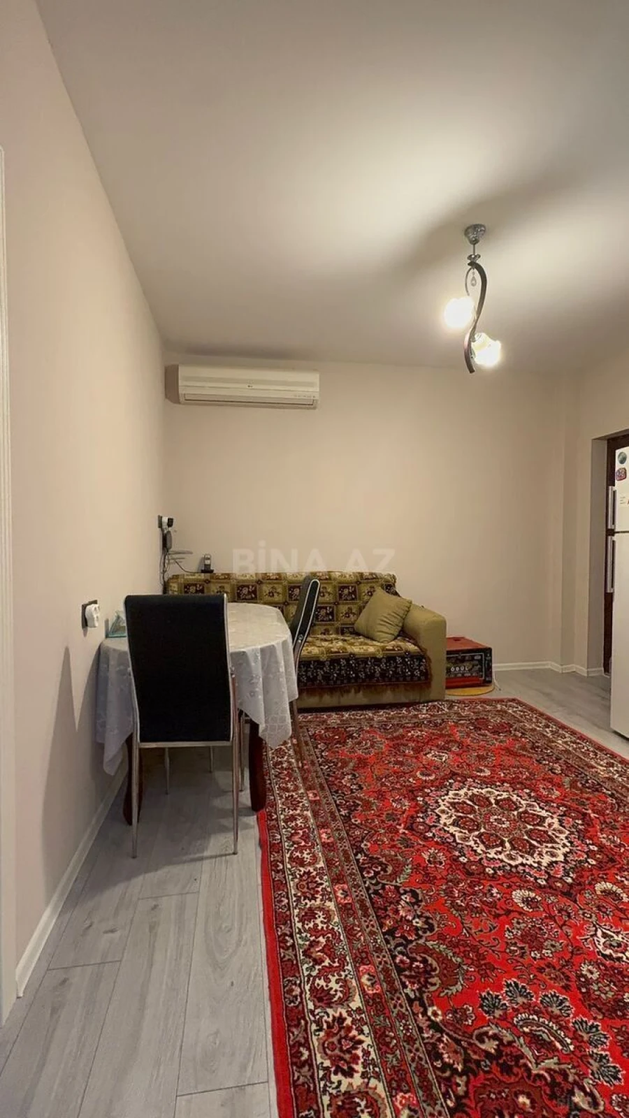Satılır 3 otaqlı mənzil 93 m²