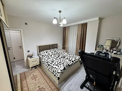 Satılır 3 otaqlı mənzil 93 m²
