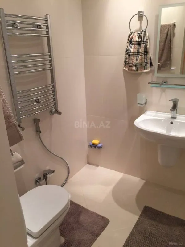 Kirayə verilir 2 otaqlı mənzil 70 m²