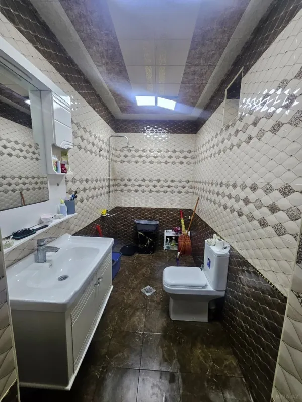 Satılır 4 otaqlı həyət evi 132 m²