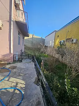 Satılır 4 otaqlı həyət evi 132 m²