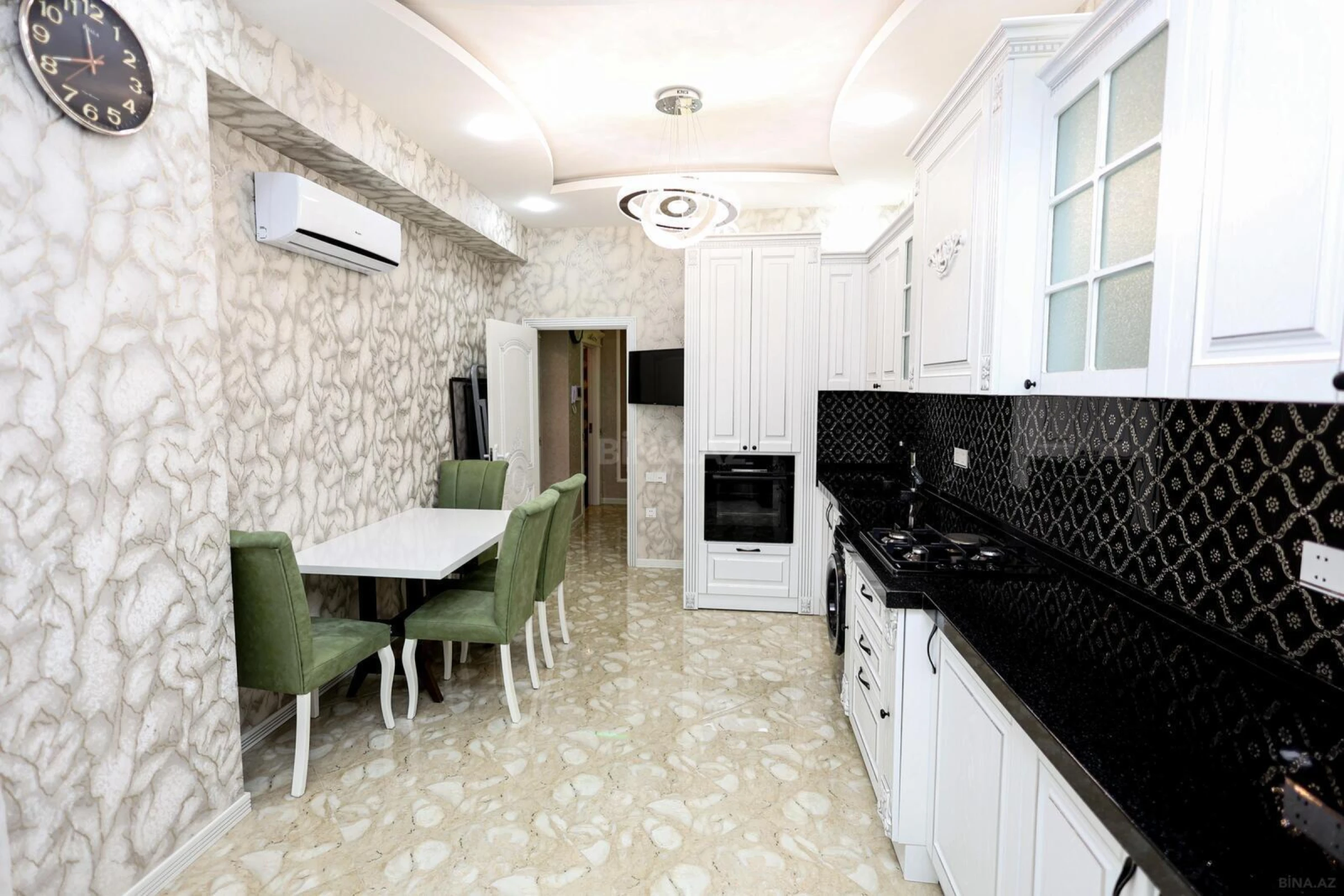 Satılır 3 otaqlı mənzil 115 m²