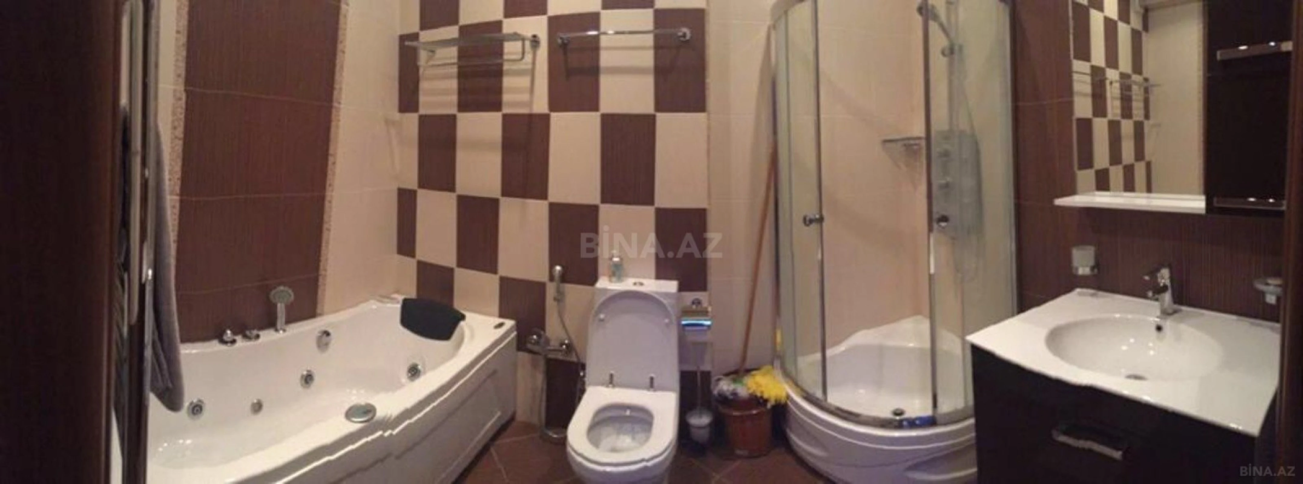 Kirayə verilir 2 otaqlı mənzil 110 m²