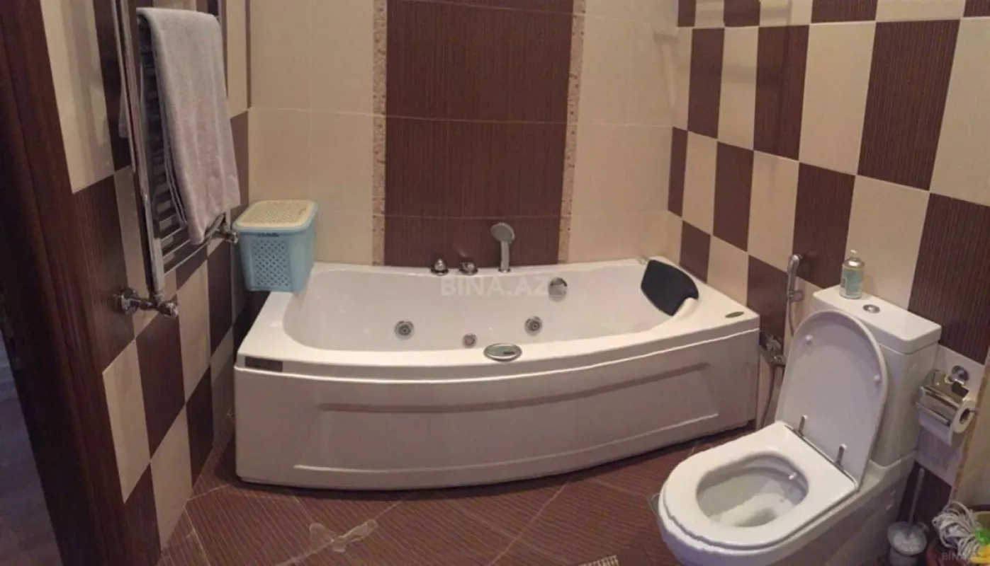 Kirayə verilir 2 otaqlı mənzil 110 m²