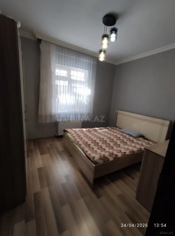 Satılır 4 otaqlı həyət evi 140 m²