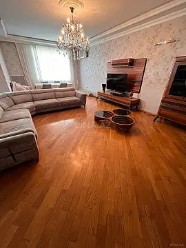 Satılır 3 otaqlı mənzil 158 m²