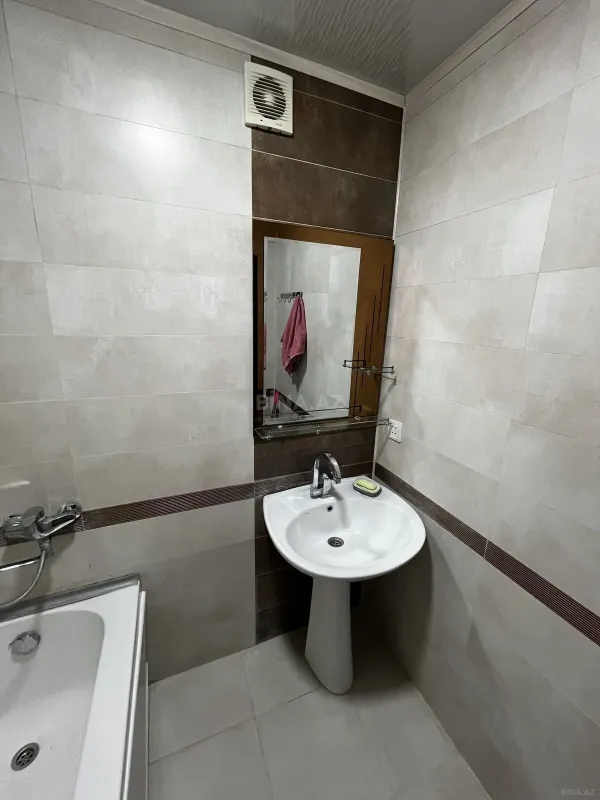Kirayə verilir 2 otaqlı mənzil 60 m²