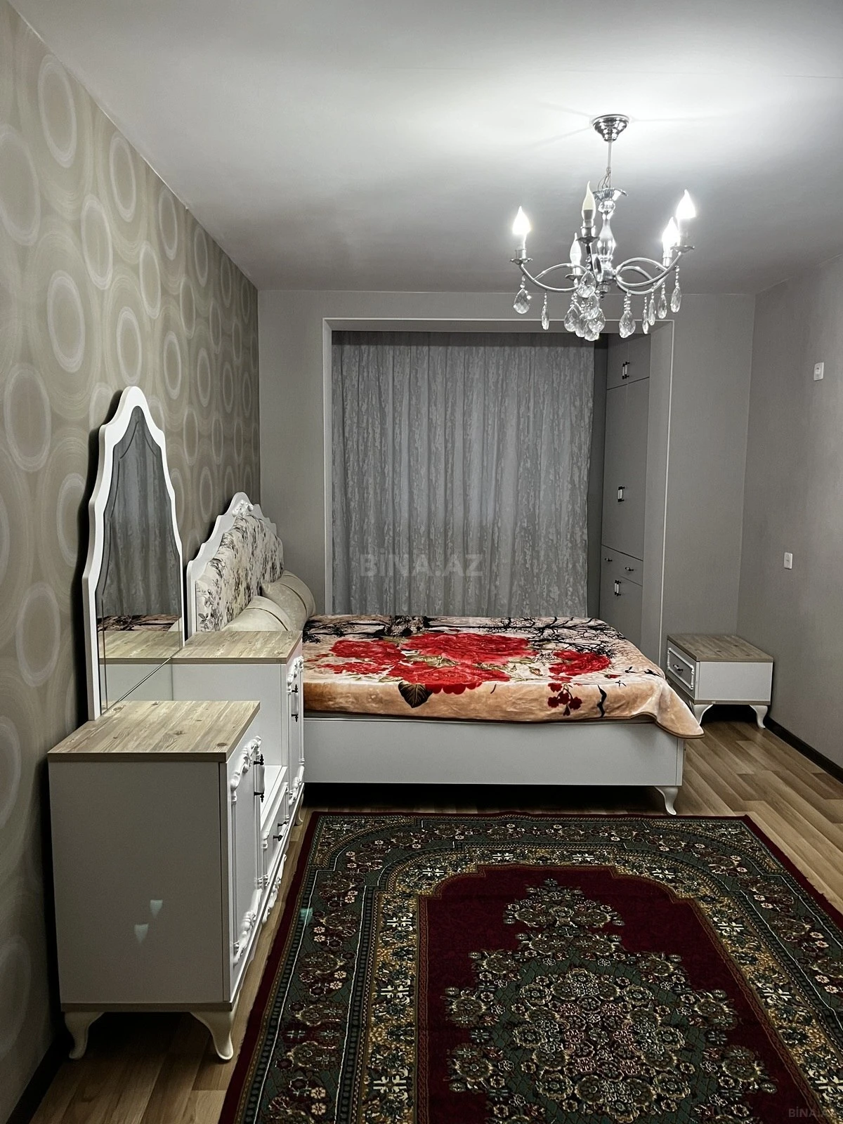 Kirayə verilir 2 otaqlı mənzil 60 m²