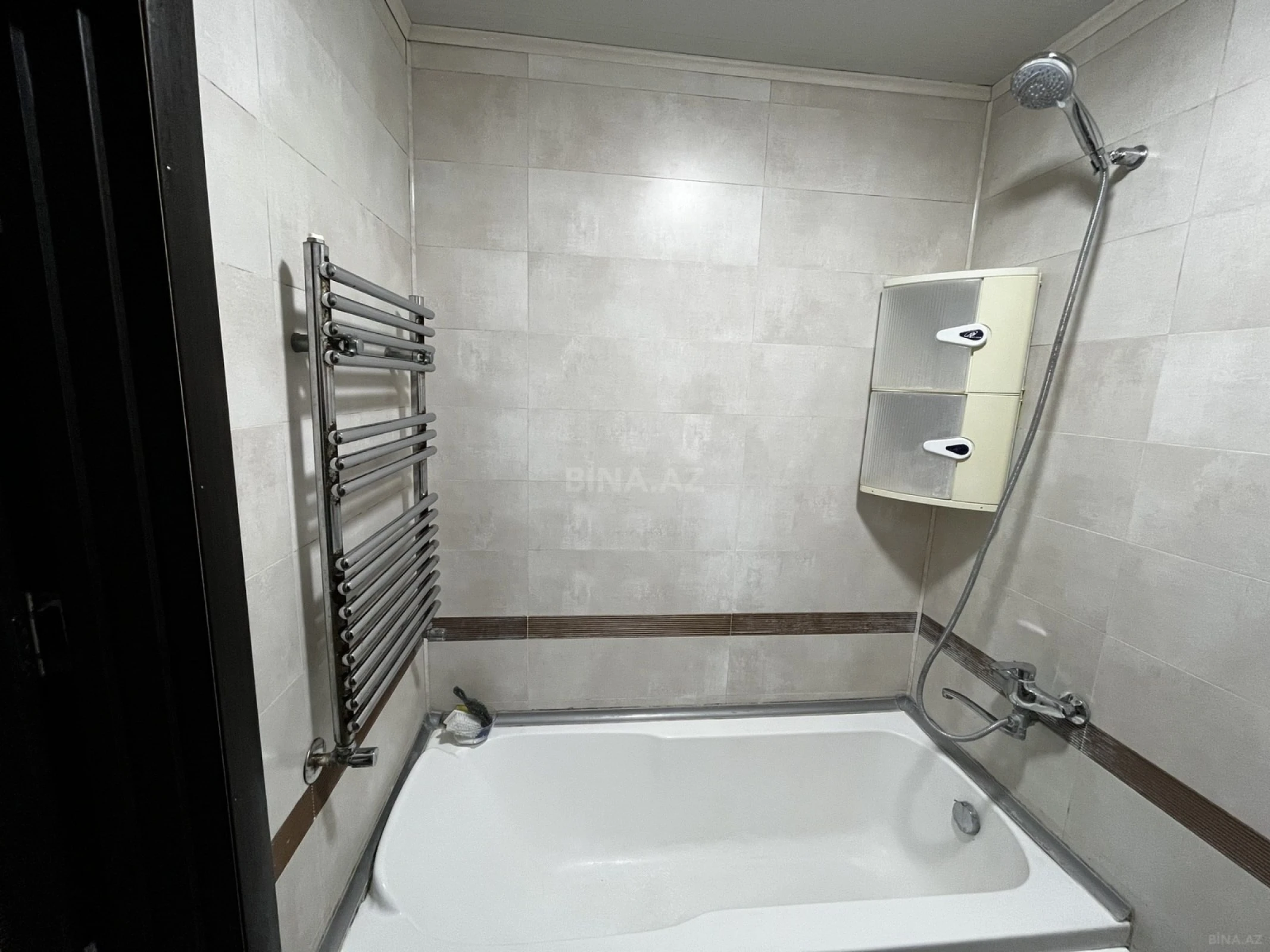 Kirayə verilir 2 otaqlı mənzil 60 m²
