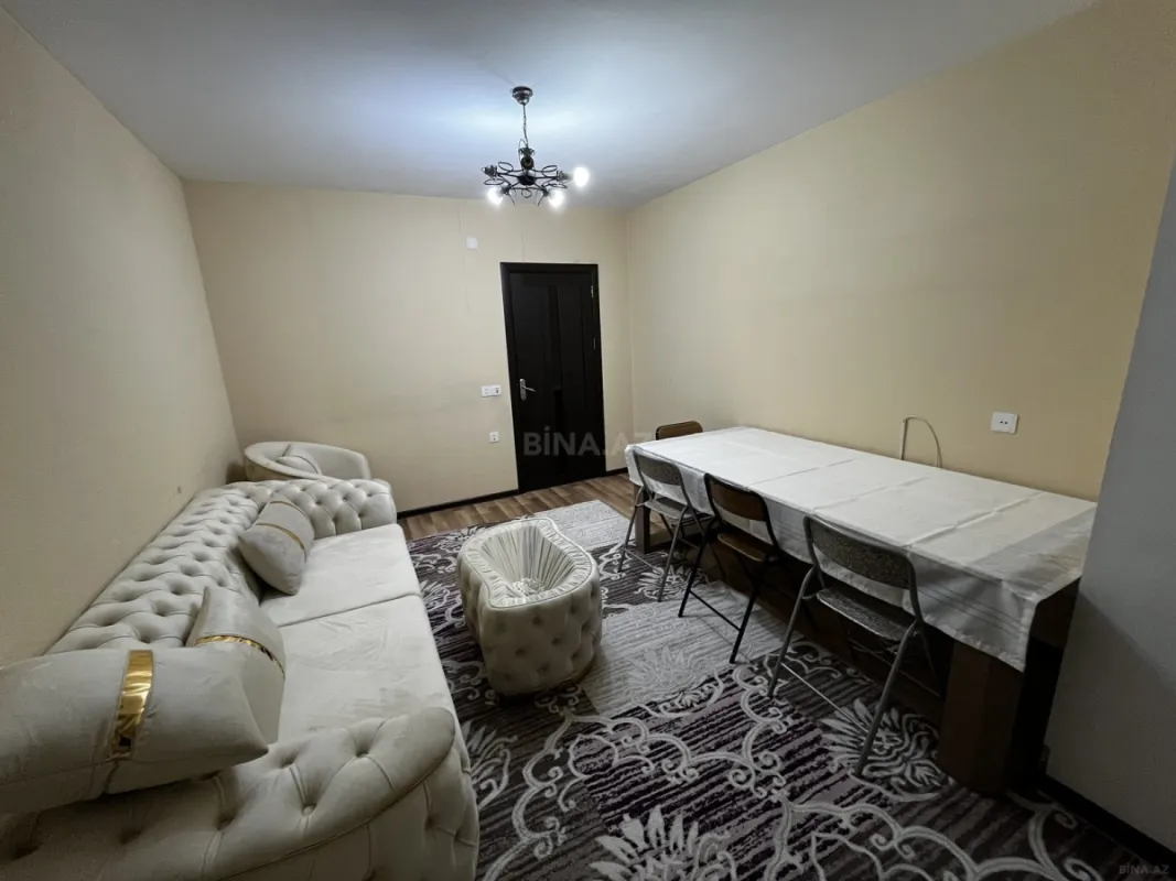 Kirayə verilir 2 otaqlı mənzil 60 m²