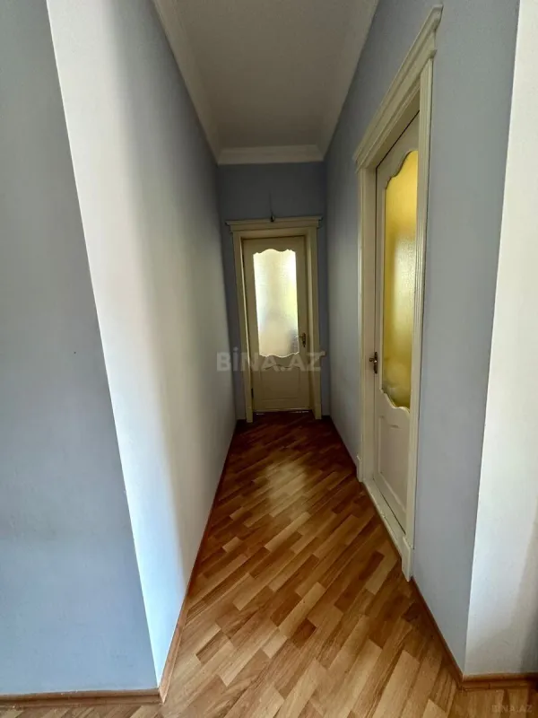 Satılır 5 otaqlı həyət evi 200 m²