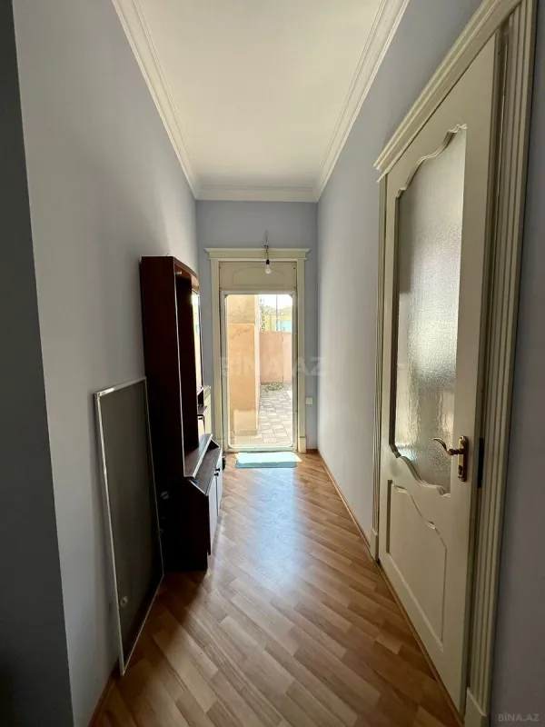 Satılır 5 otaqlı həyət evi 200 m²