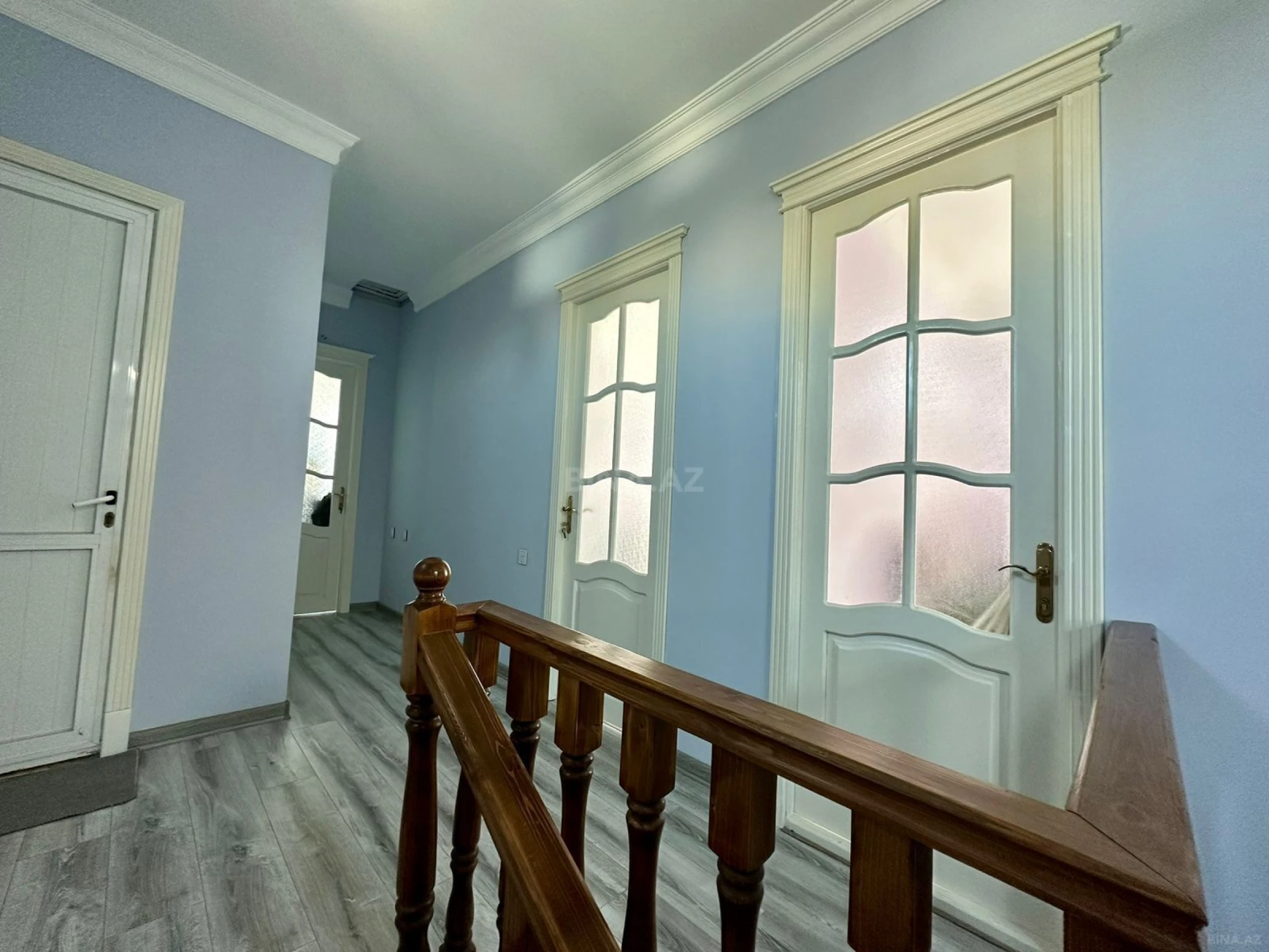 Satılır 5 otaqlı həyət evi 200 m²