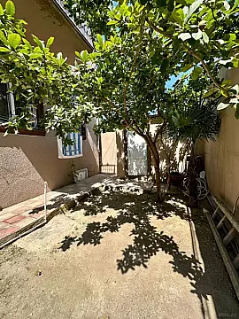 Satılır 5 otaqlı həyət evi 200 m²