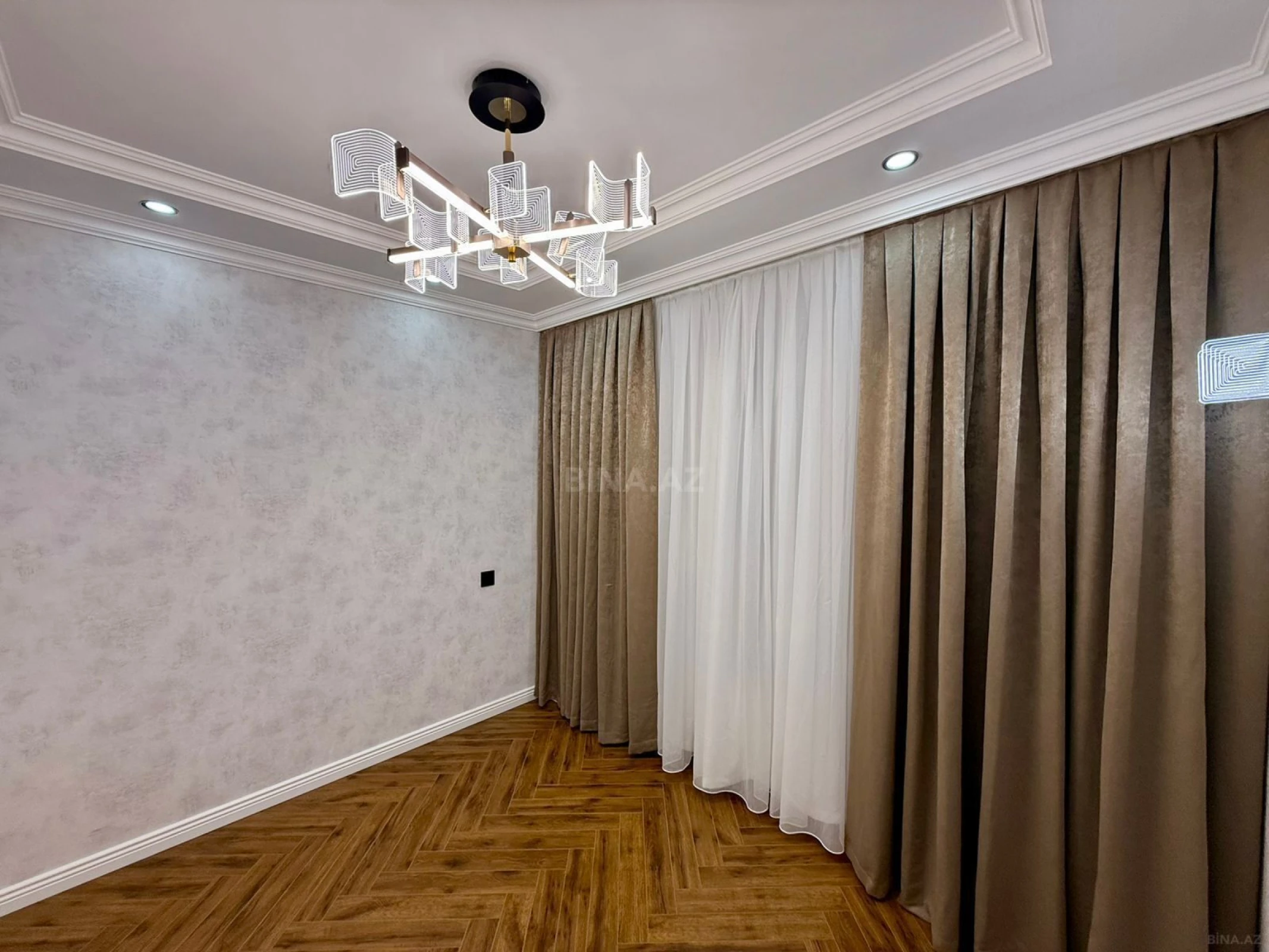Satılır 3 otaqlı mənzil 65 m²