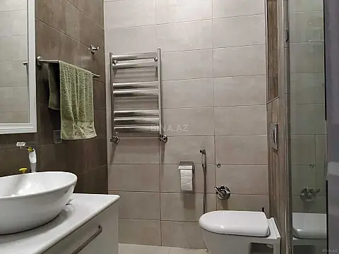 Kirayə verilir 2 otaqlı mənzil 70 m²