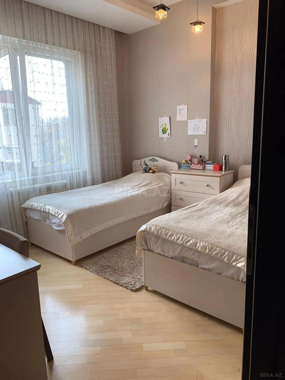 Kirayə verilir 3 otaqlı mənzil 130 m²