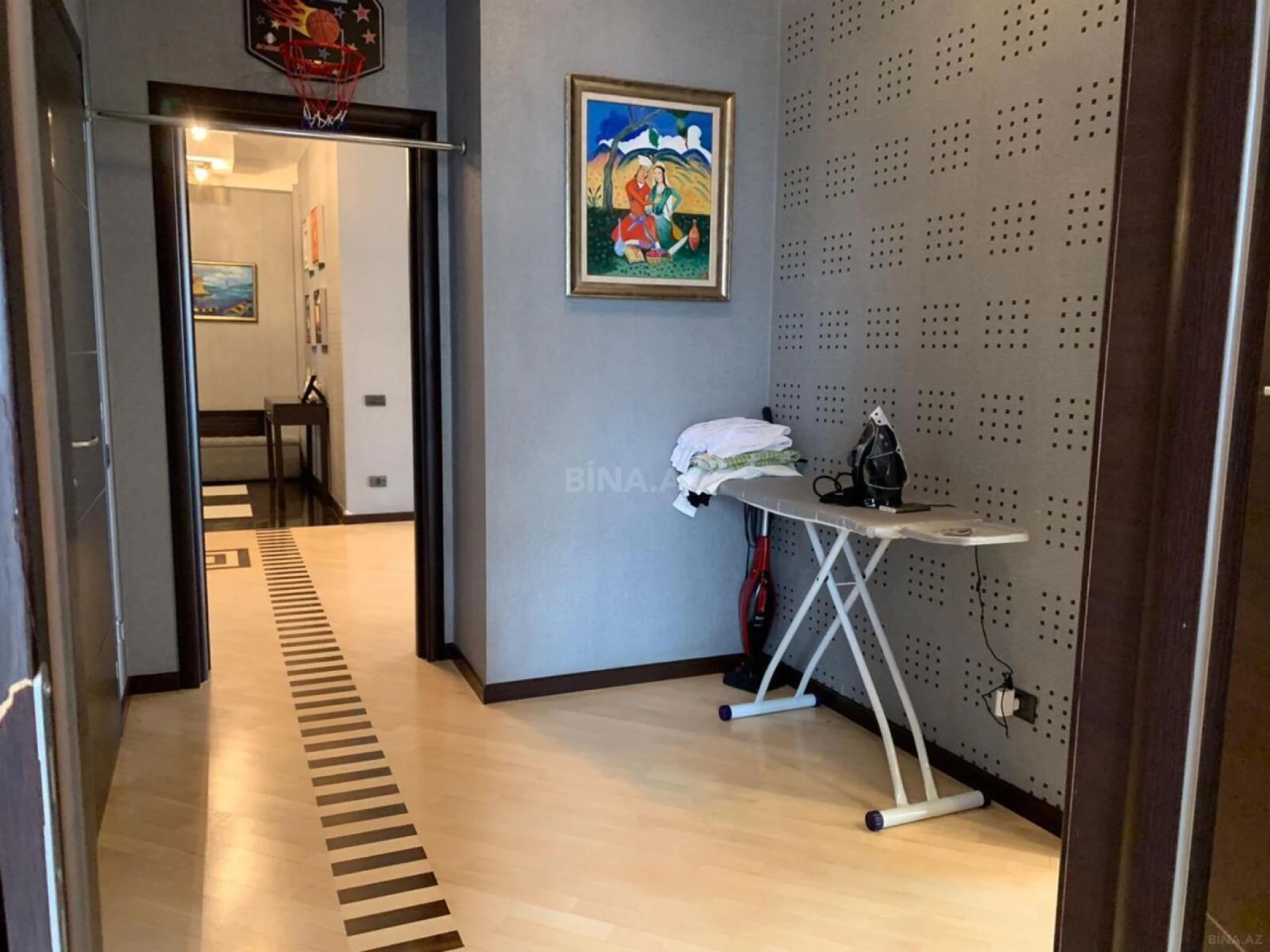 Kirayə verilir 3 otaqlı mənzil 130 m²