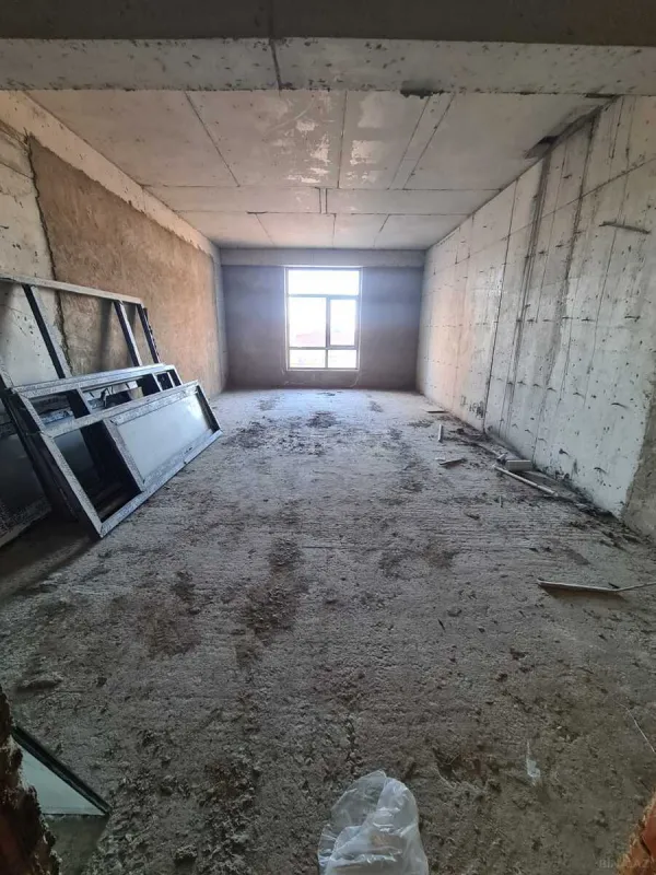 Satılır 3 otaqlı mənzil 120 m²