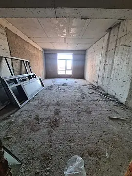 Satılır 3 otaqlı mənzil 120 m²