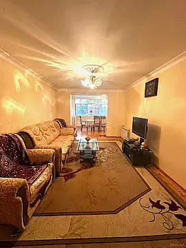 Satılır 6 otaqlı mənzil 150 m²