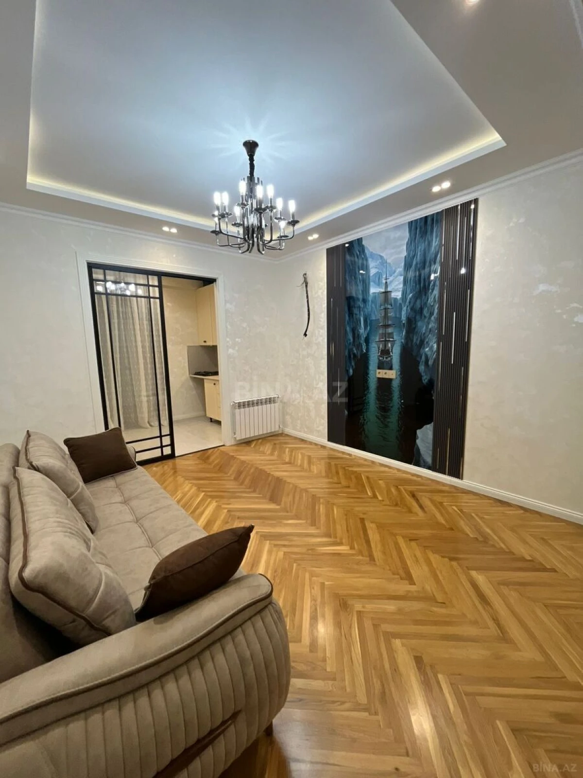 Kirayə verilir 2 otaqlı mənzil 70 m²