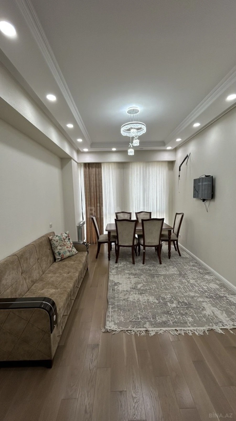 Kirayə verilir 2 otaqlı mənzil 55 m²